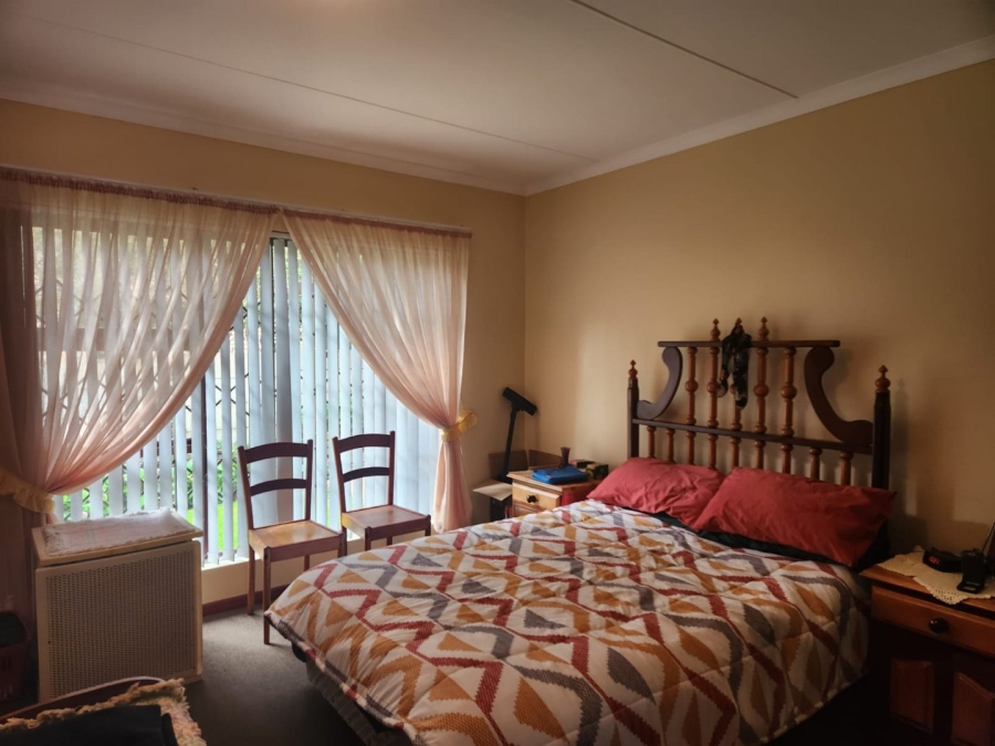 2 Bedroom Property for Sale in Denneoord Western Cape